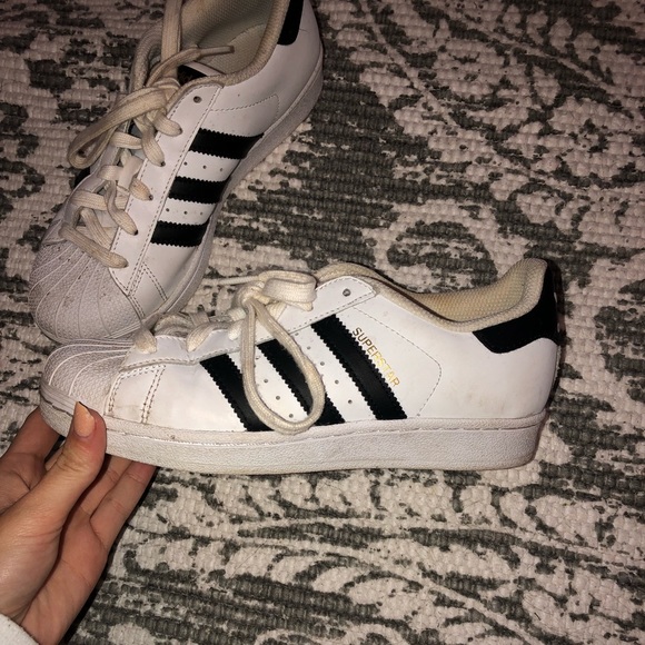 Adidas Superstars sneakers - Picture 2 of 4